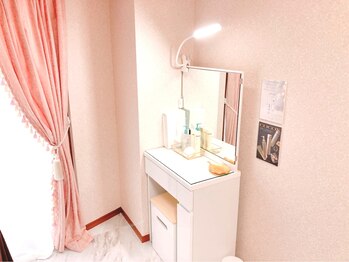 エクボ(EcBeau)/脱毛後メイク直しもできます！