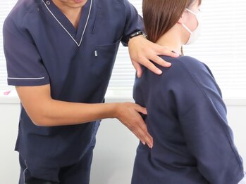 仙台りんく整骨院の写真/お手頃価格で本格施術を！年間約30,000人施術実績！当院独自《骨盤矯正×自律神経のW矯正》で根本改善◎