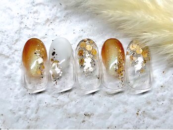 アヤ(AYA)/塗りかけベージュネイル