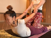 タイ式本舗/タイ古式マッサージ(足浴付)