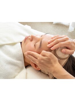 ホウレイ線・たるみ改善！予防ケア