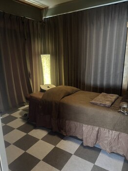 リラクゼーションサロン 町のほぐし家の写真/頭の休息★極上のドライヘッドスパで深い眠りへ。頭皮の強張りを緩め、心身ともに解き放たれる極上の体験◎