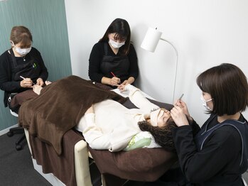 アンベリール(Embellir)/