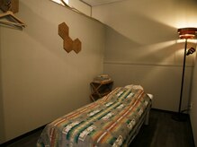 いやしキャンプ(癒至CAMP)の雰囲気（個室なので周りの目を気にせずゆったりと施術が受けられます♪）