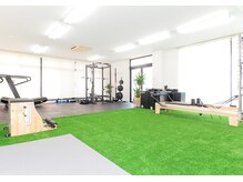 リベース(REBASE)/店内写真