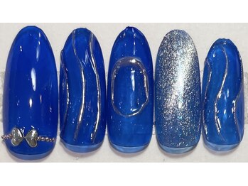 ヘアーアンドネイル ルシア(Hair&Nail Lucia)/マグネット×メタリックネイル!