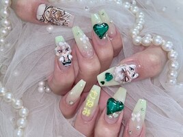 痛ネイル 夏 トレンドネイル