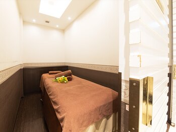 オリエンタル スタイル 三宮店/個室の施術ルーム