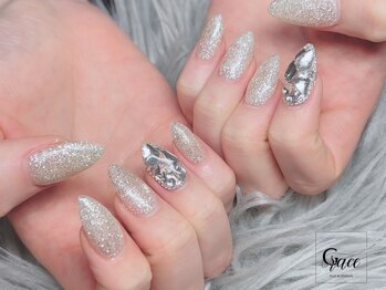 ネイルサロン グレイス(Grace)の写真/自爪にやさしい◎オフせずデザインチェンジ♪特殊技法フィルイン『一層残し』で自爪に優しい高品質サロン☆