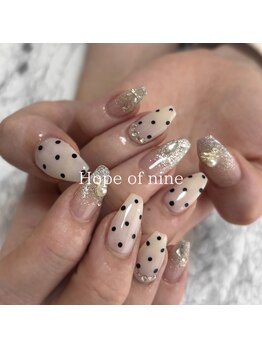 ホープオブナイン(Hope of nine)の写真/キラキラ可愛いネイルが得意です！ぷっくりニュアンスアートも丁寧に。心躍る指先を演出しますね☆