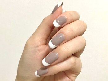 ヴェルニ(Vernis)/フレンチネイル