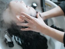 アンス(anth:)/（10）マッサージ《耳周り》