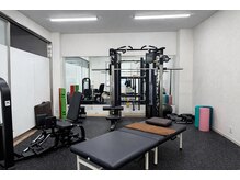 カロリートレードジャパン 一宮本町店(CALORIE TRADE JAPAN)の雰囲気(広い空間で快適トレーニング◎パーソナルストレッチとの併用もOK)