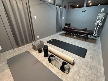 勢子坊接骨院・整体院 &nbsp;&nbsp;～肩こり・頭痛・腰痛・マッサージ～の写真/【歪みの原因まで徹底分析◎】体の歪みを根本から整えます。是非一度お試しください！