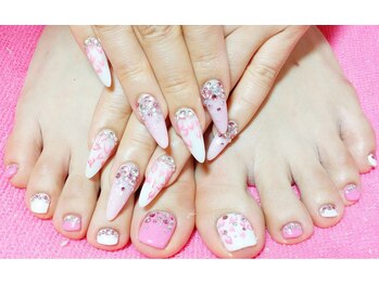 ネイルサロンアンドスクール アルティラ(Nail Salon& School ALTIRA)/ハンドフット♪同時施術可能