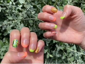 カーティシーネイルズ(curtisii NAILS)/