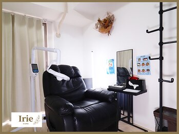 アイリー ホワイトニング 難波店/セルフホワイトニングのチェア