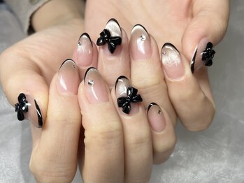 トランクイル(Tranquil)/大人ガーリーネイル