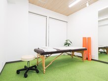 カエデ(Kaede)/施術ベッド