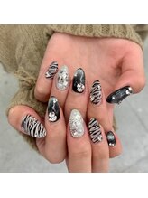 キーバイマグモモ(KYE by Mag momo)/ゼブラ柄ネイル