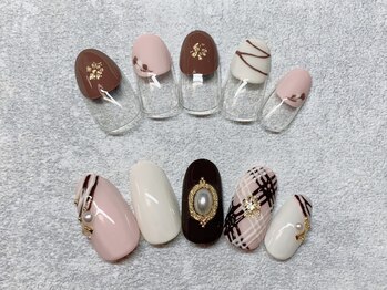 フェリシアネイル(FERECIA nail)/上:¥8980/下:¥9980
