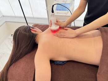 サロンドヴィーナス 横浜店/背中痩身/小顔/ハイパーナイフ