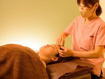 ジネコラボ 新橋汐留店(Gyneco-labo)/美顔鍼灸【しわ/ニキビ/たるみ】