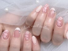 グラム(Glam)の雰囲気（2色フレンチ&手描きアート）