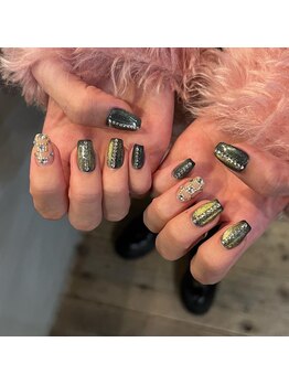 リルム(Relum)/キラキラストーンネイル☆