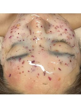 ララルアナ(Lara luana)/ジェリーマスクで女度アップ