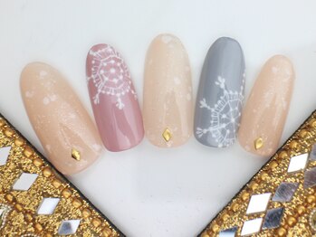 ネイルサロン あかねいろ/クリスマス 手描き 雪の結晶