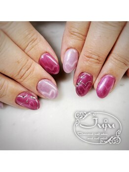 ジュジュ(Juju)/マグネットのハートネイル