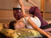 タイ式本舗/タイ古式マッサージ(足浴付)