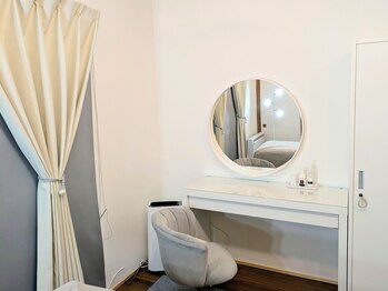 脱毛サロン リッカ(Lycka)の写真/≪平日限定★女性全身脱毛¥15000≫温かいベッドでリラックスして全身脱毛☆国産脱毛機CLEAR/SP-ef使用★