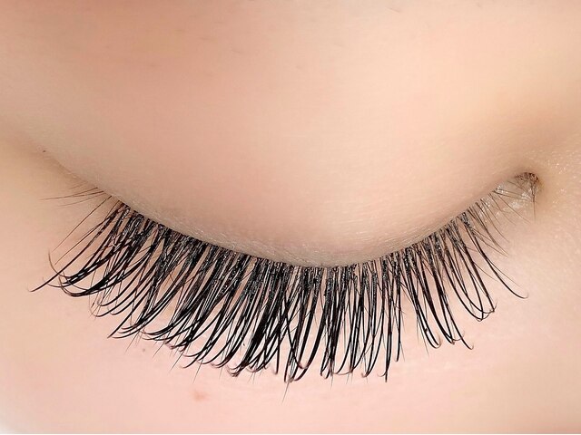 LUANA eyelash【ルアナアイラッシュ】