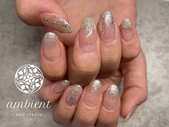 ネイルスタジオ アンビエント 表町店(Nail Studio ambient)/ラメグラデーション