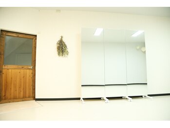 クラ(KULAM)/2階レンタルスペース