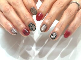 ヒョウ柄ネイル/個性派ネイル