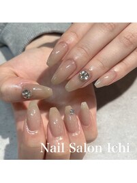 ビジューネイル