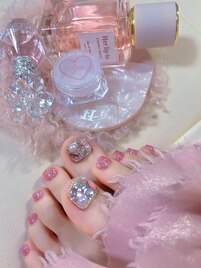 ビジューピンクネイル