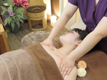 ビーエヌ エステティックアンドスパ(BN Esthetic&Spa)/デコルテマッサージ