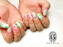 ネオンカラーネイル◎