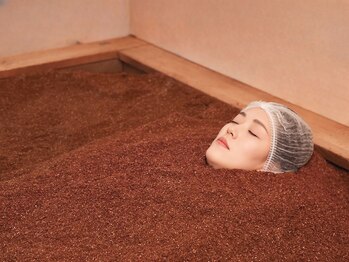レッツゴー 酵素風呂の写真/女性専用店の為、酵素風呂が初めての方でも安心。ご来店からお帰りまで丁寧なサポートを心がけています