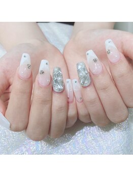 クイーンズビューティーサロン 新宿本店(Queen's beauty salon)/長さだし パラジェル対応可