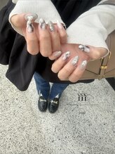 イー(iii)/大理石ネイル
