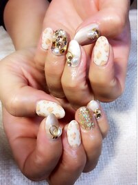 秋のヒョウ柄ネイル