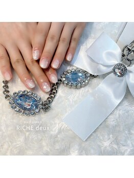 リッシュ ドゥ(RICHE deux)/ホワイトガーリーネイル!