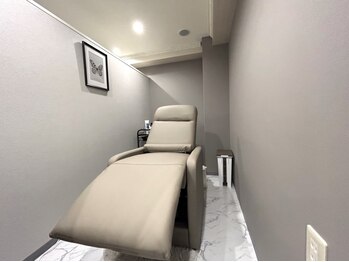 アイック 蒲田店(I’ck)の写真/【10時～営業】蒲田/個室に最上級ソファーで寛げるアイブロウ専門店☆美眉毛WAX¥3800他眉毛MENU多数