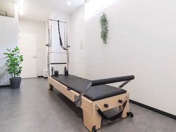 リボディサポート 西大島(Re:Body Support)/【内装_ピラティスマシン】
