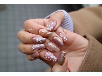 ネイルサロン R/スタイリングコース　Aki